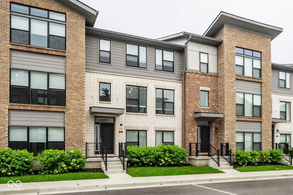 11581 Fulham Street Carmel, IN 46032