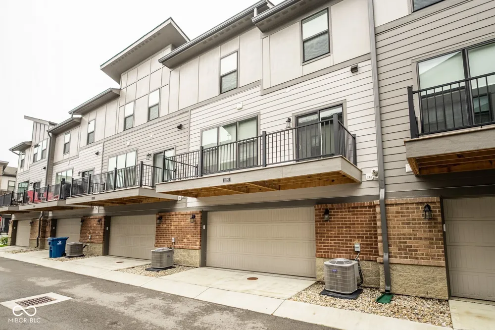 11581 Fulham Street Carmel, IN 46032