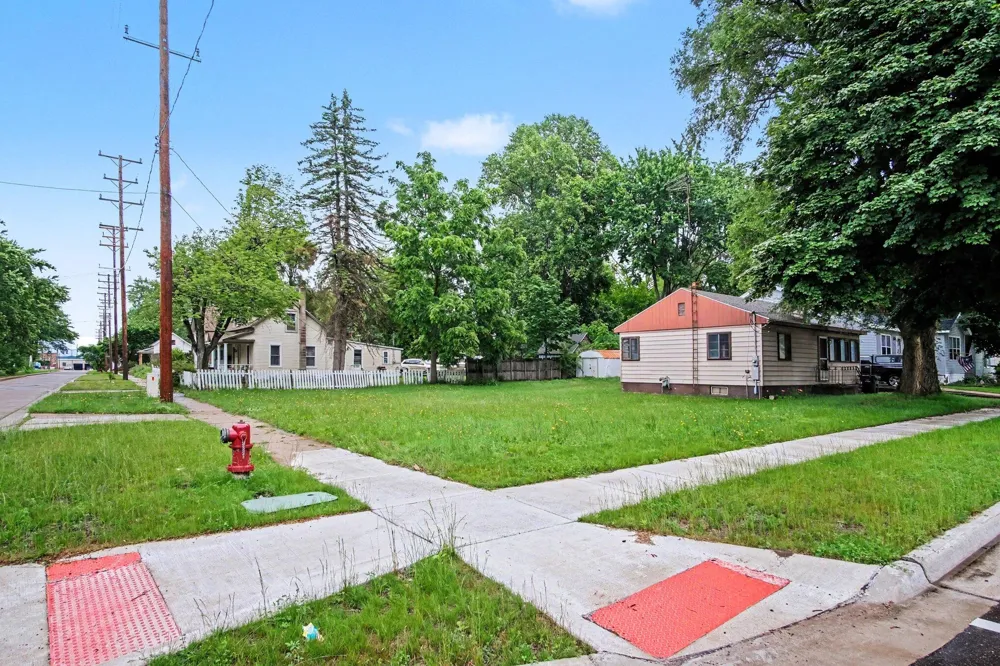15381542 Hudson Street Muskegon, MI 49441