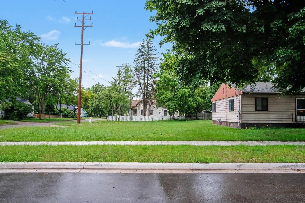 15381542 Hudson Street Muskegon, MI 49441