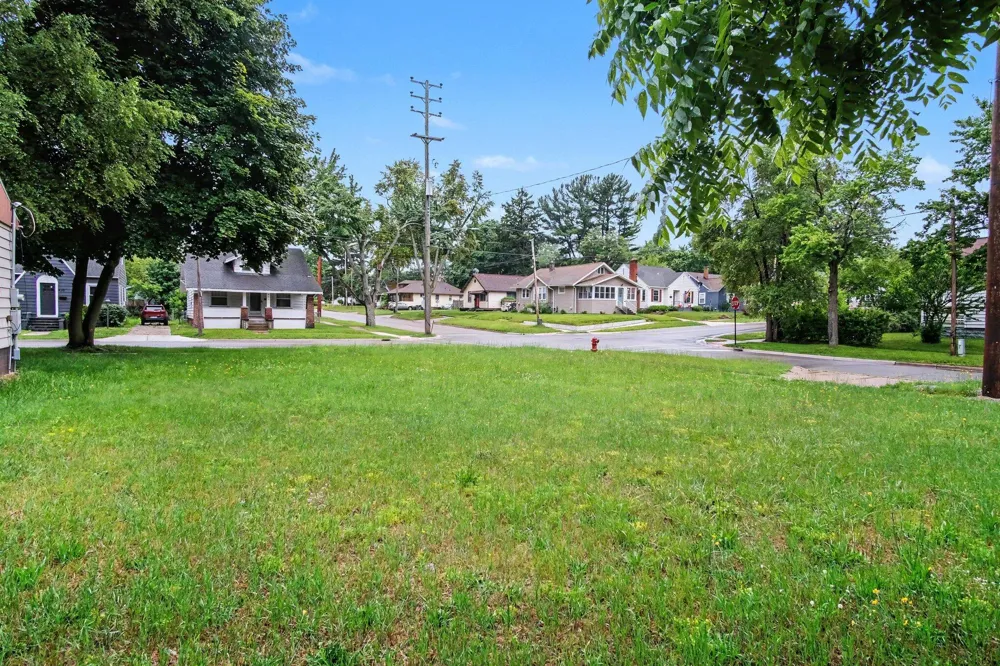15381542 Hudson Street Muskegon, MI 49441
