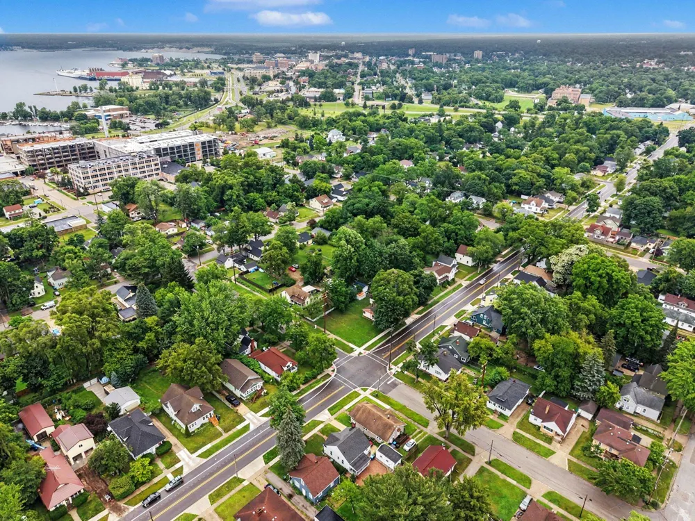 15381542 Hudson Street Muskegon, MI 49441
