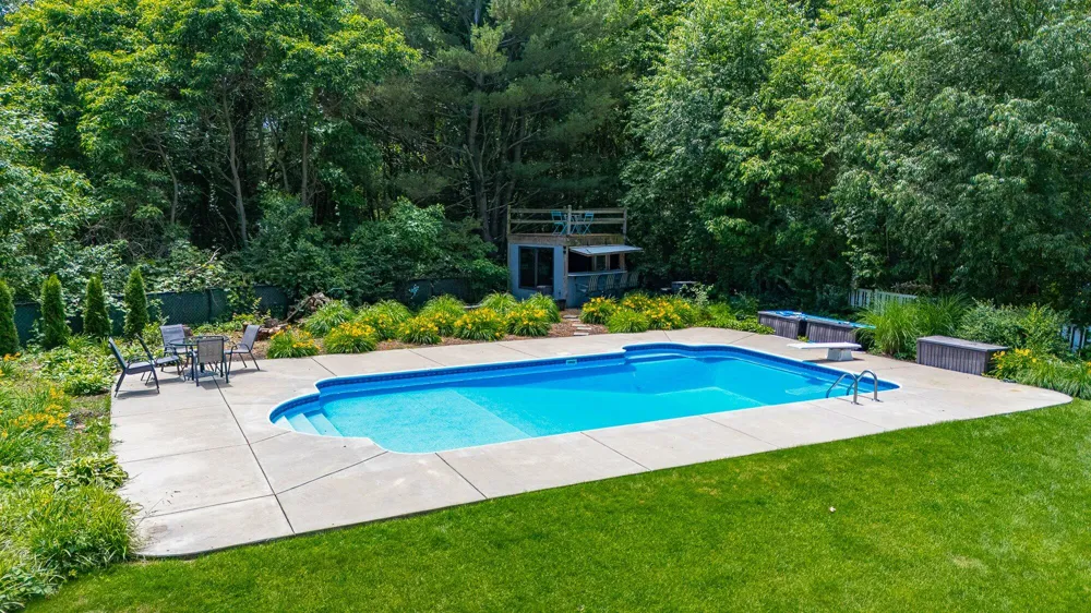 3560 Smithfield Way Kalamazoo, MI 49009