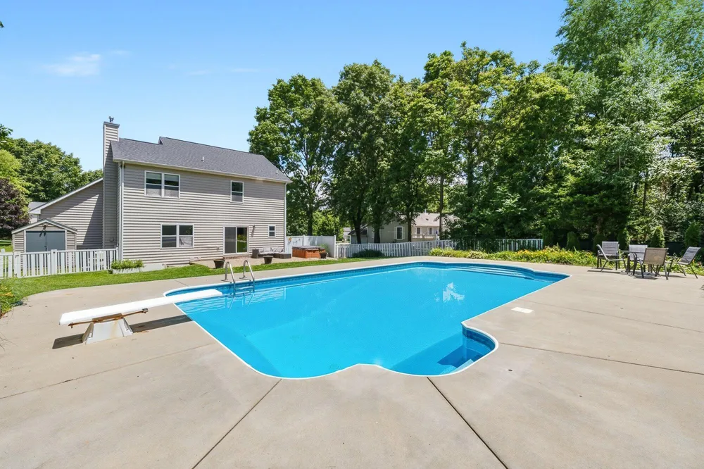 3560 Smithfield Way Kalamazoo, MI 49009