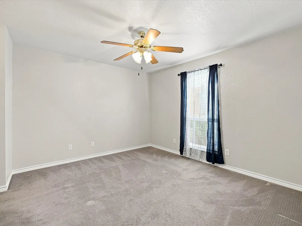 2807 S Lipsey Street Decatur, TX 76234