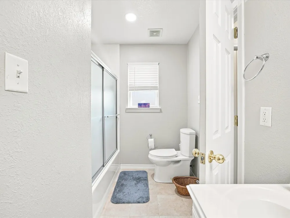 2807 S Lipsey Street Decatur, TX 76234