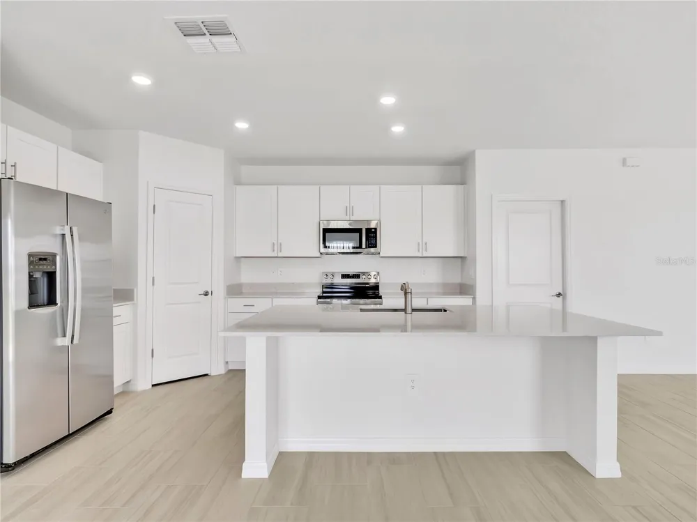 8505 BELLA MAR TRAIL Parrish, FL 34219