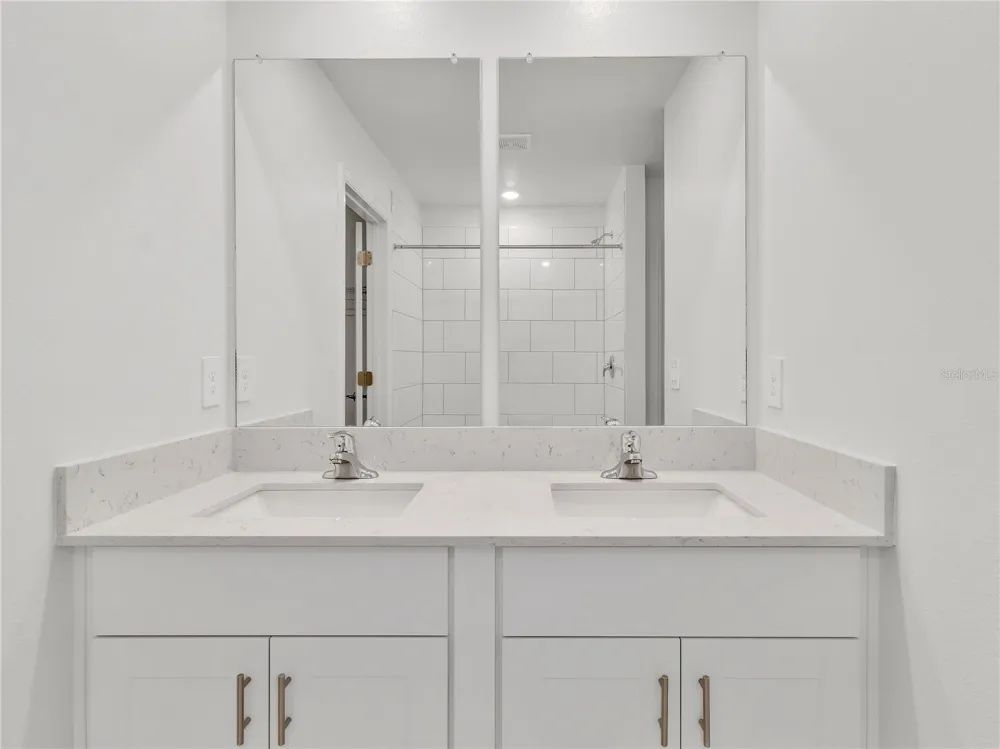 8505 BELLA MAR TRAIL Parrish, FL 34219