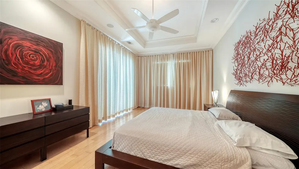 5325 ANTHONY LANE Sarasota, FL 34233