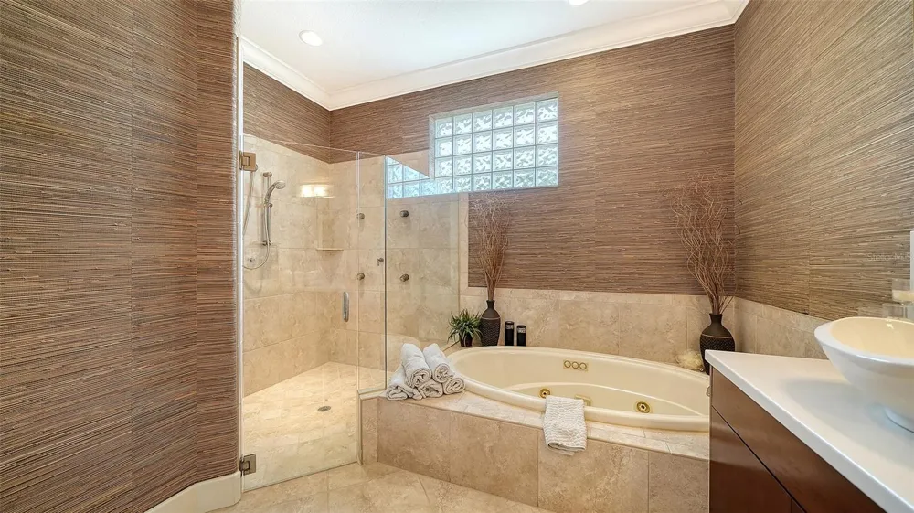 5325 ANTHONY LANE Sarasota, FL 34233