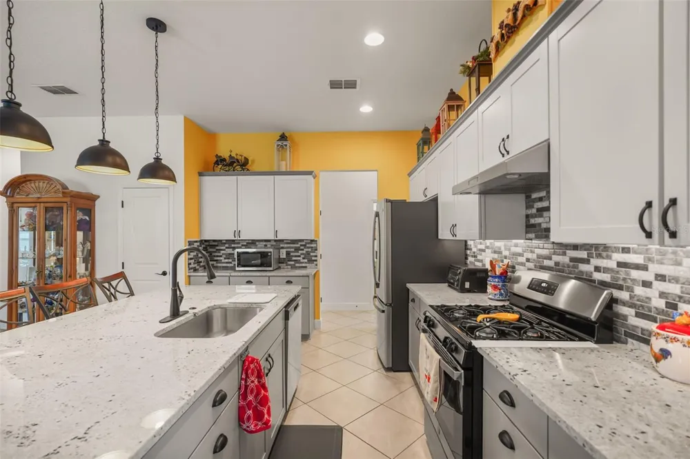 1667 KEY BAY TRAIL Kissimmee, FL 34747