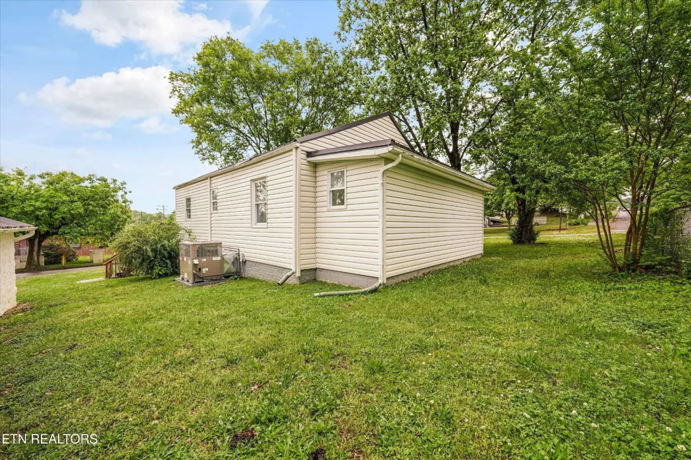 835 E Lincoln Rd Alcoa, TN 37701