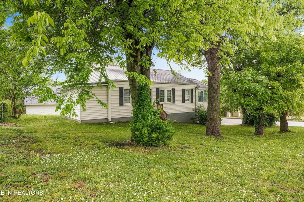 835 E Lincoln Rd Alcoa, TN 37701