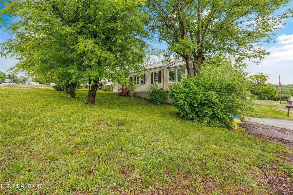 835 E Lincoln Rd Alcoa, TN 37701