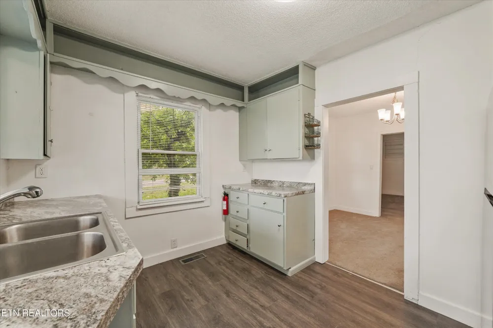 835 E Lincoln Rd Alcoa, TN 37701