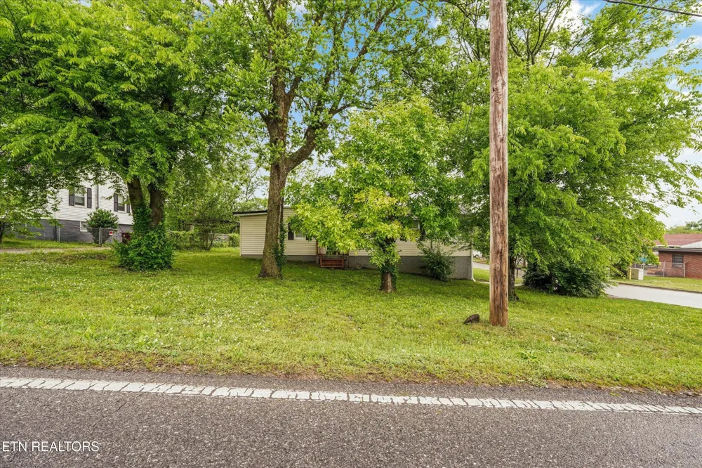 835 E Lincoln Rd Alcoa, TN 37701