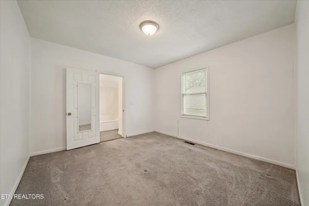 835 E Lincoln Rd Alcoa, TN 37701