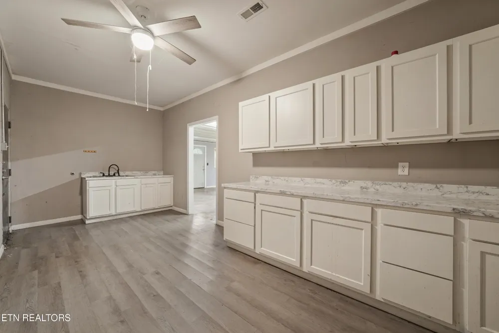 835 E Lincoln Rd Alcoa, TN 37701