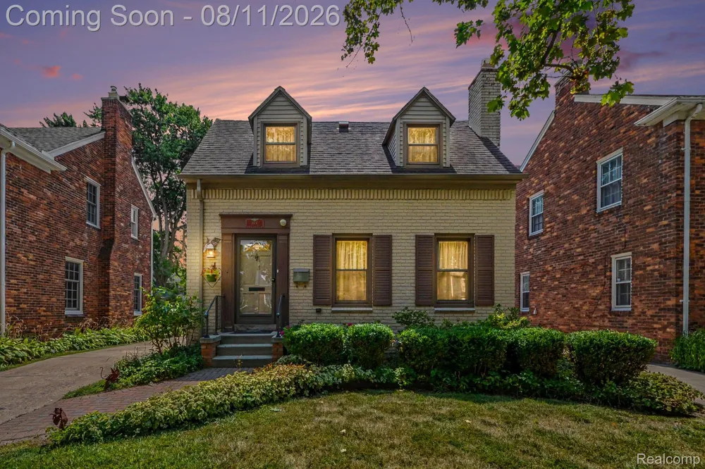473 Calvin Avenue Grosse Pointe Farms City, MI 48236