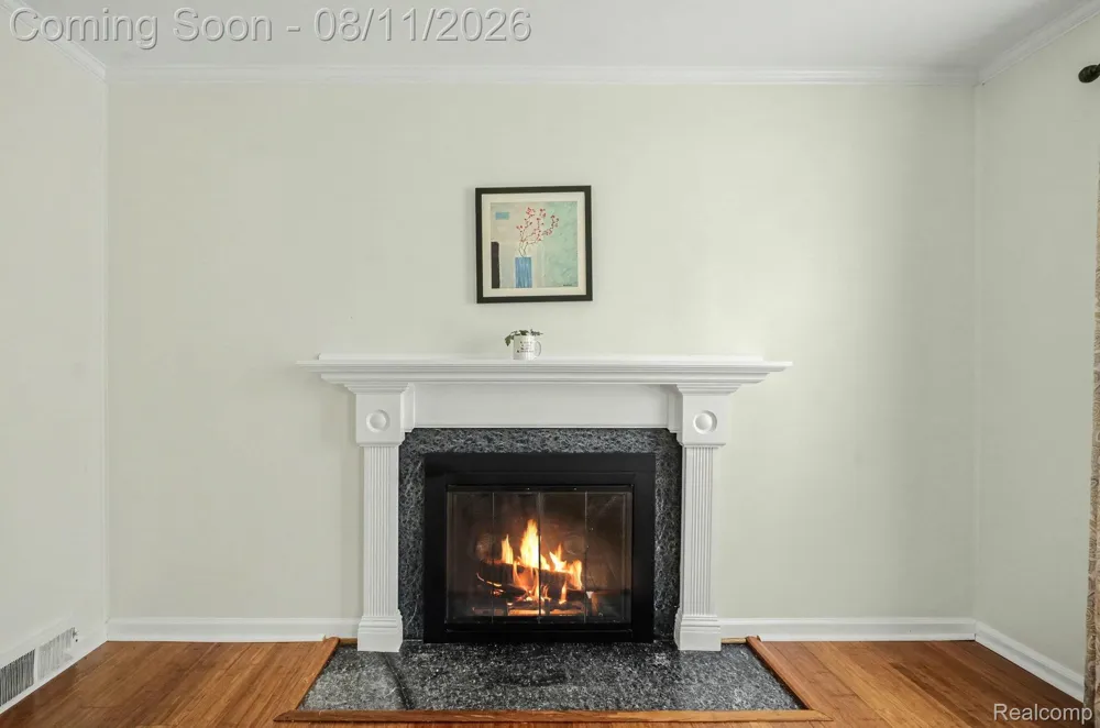 473 Calvin Avenue Grosse Pointe Farms City, MI 48236