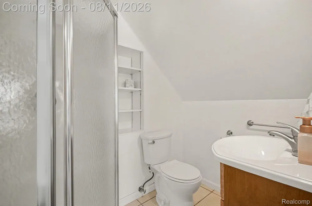473 Calvin Avenue Grosse Pointe Farms City, MI 48236