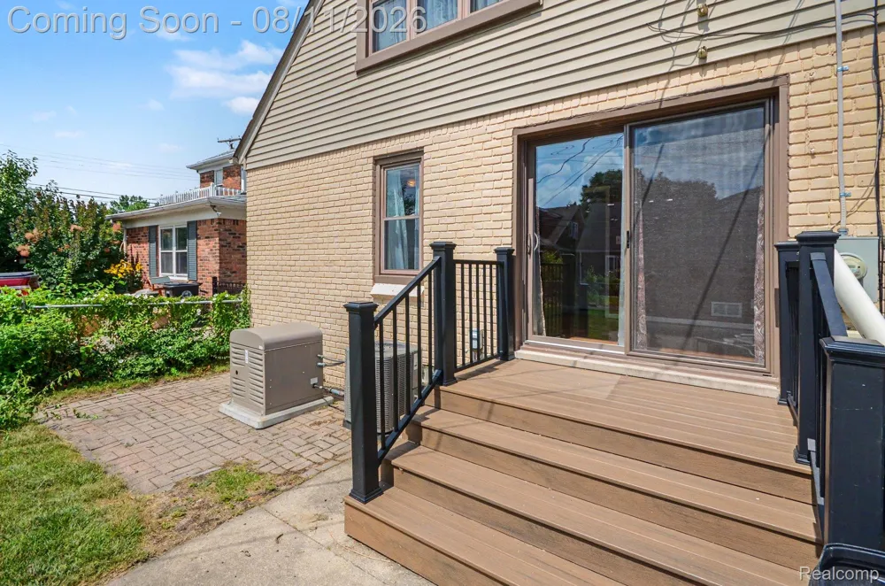 473 Calvin Avenue Grosse Pointe Farms City, MI 48236