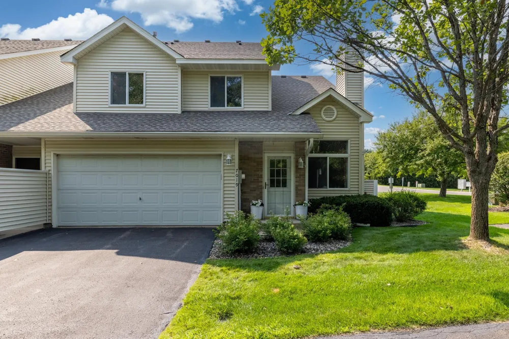 7019 49th Street Oakdale, MN 55128