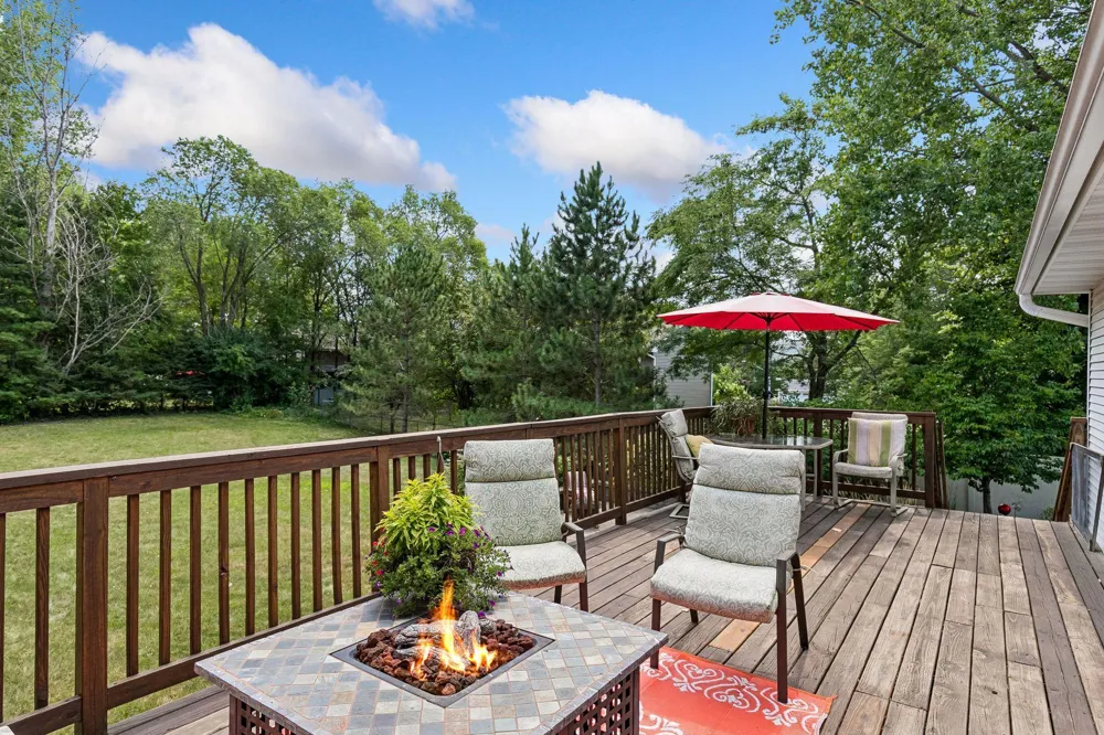29527 295th Lane Lindstrom, MN 55045