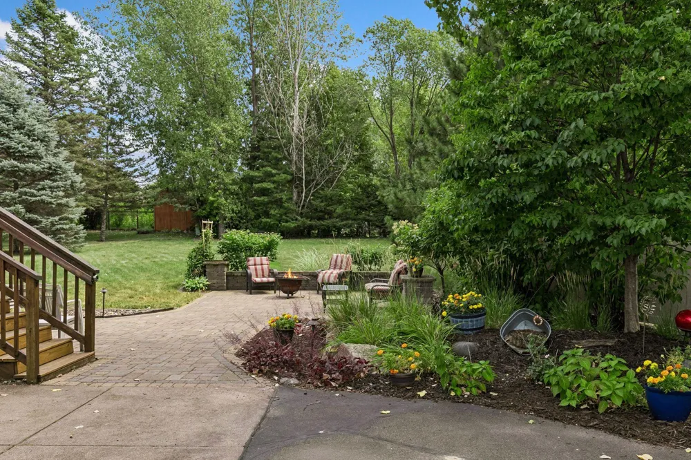 29527 295th Lane Lindstrom, MN 55045