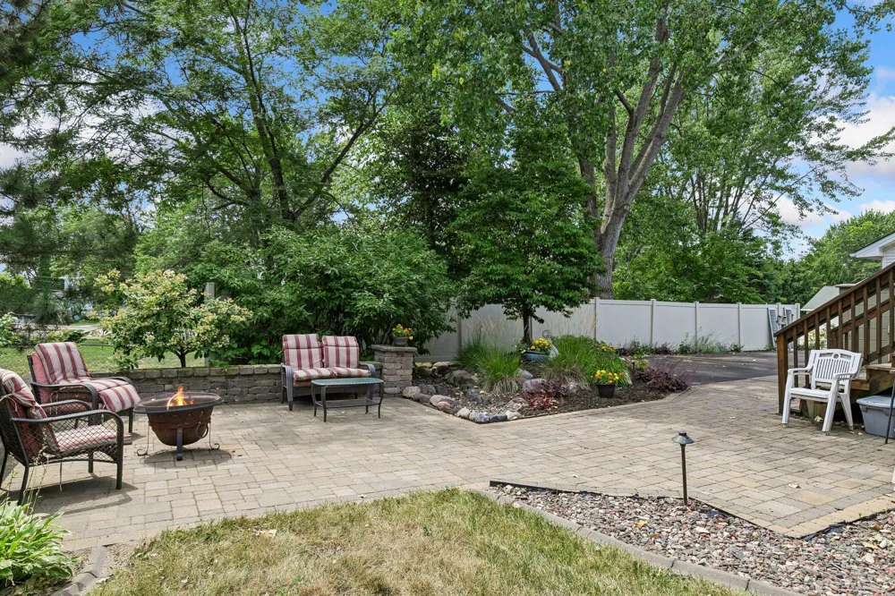 29527 295th Lane Lindstrom, MN 55045