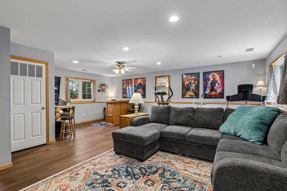 29527 295th Lane Lindstrom, MN 55045