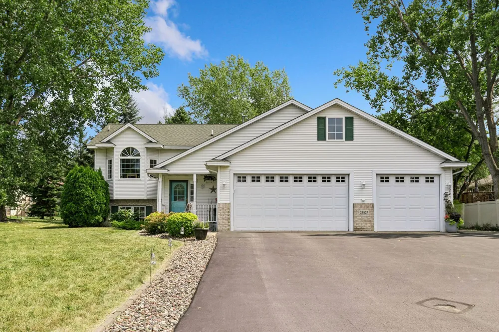29527 295th Lane Lindstrom, MN 55045