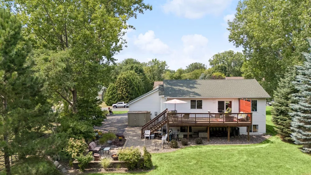 29527 295th Lane Lindstrom, MN 55045