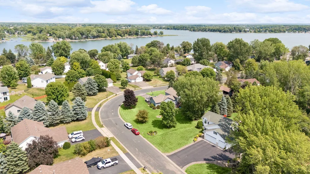 29527 295th Lane Lindstrom, MN 55045