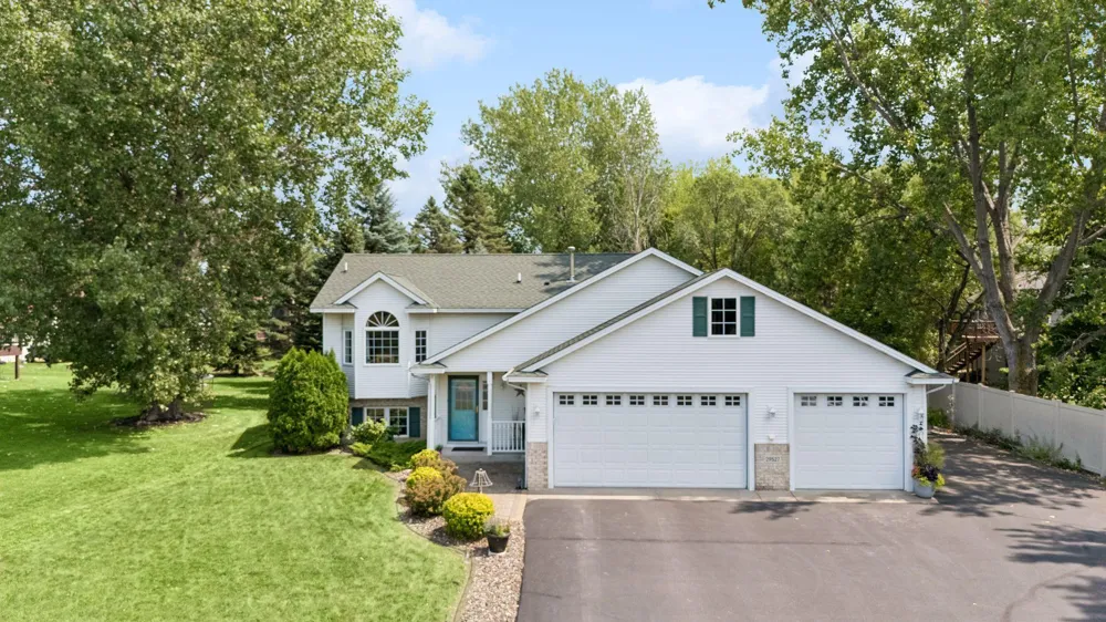 29527 295th Lane Lindstrom, MN 55045