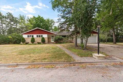 824 Willow Street