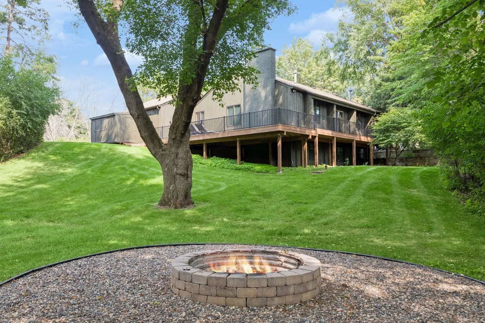 5080 Jamaca Avenue Lake Elmo, MN 55042