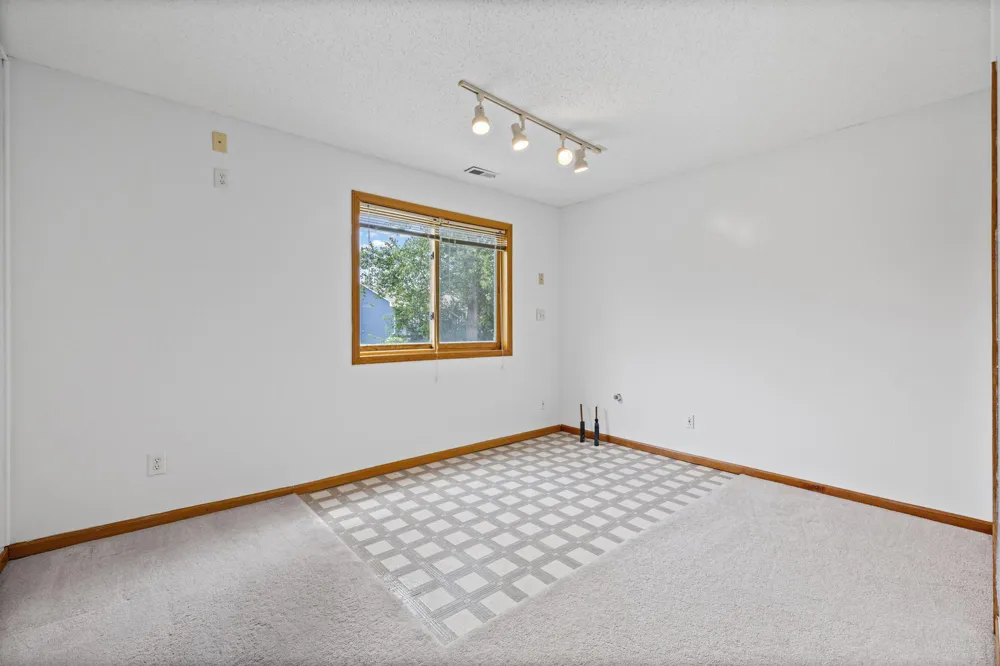 14421 Tungsten Way NW Anoka, MN 55303