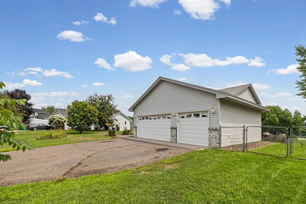 14421 Tungsten Way NW Anoka, MN 55303