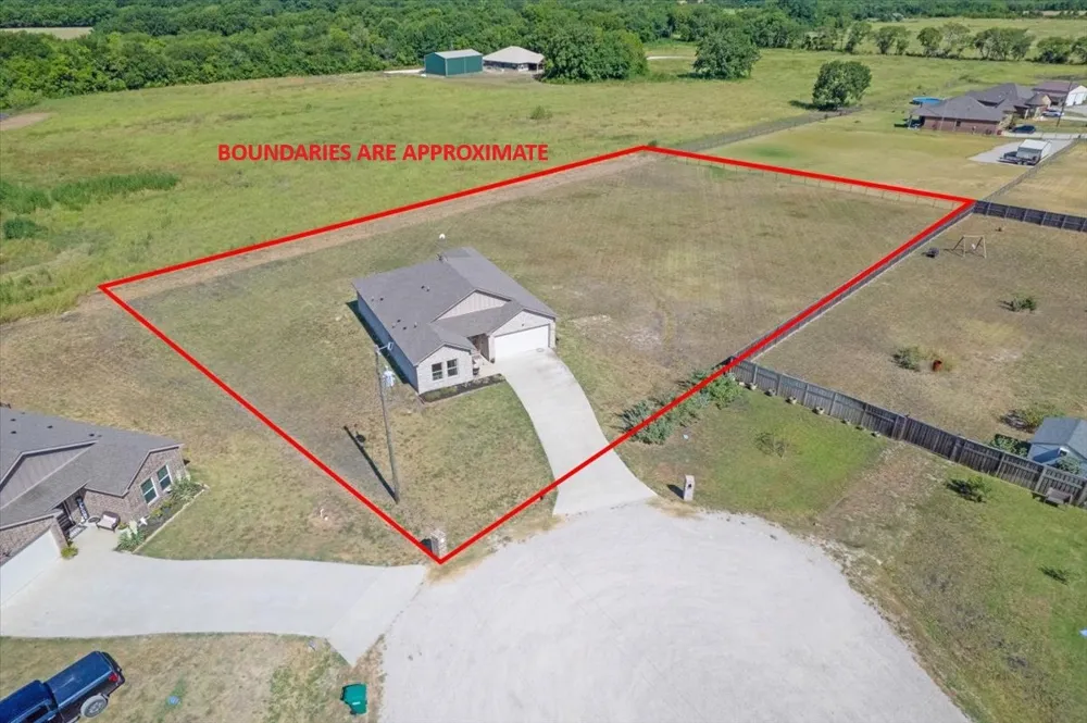 314 Delatorre Street Trenton, TX 75490