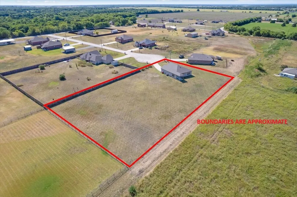 314 Delatorre Street Trenton, TX 75490