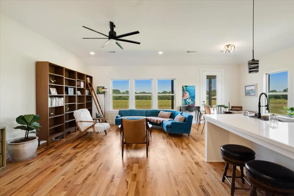 314 Delatorre Street Trenton, TX 75490