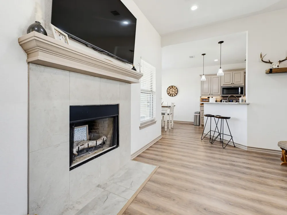 121 Walnut Street Paradise, TX 76073