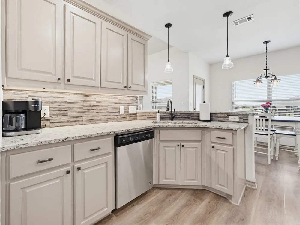 121 Walnut Street Paradise, TX 76073
