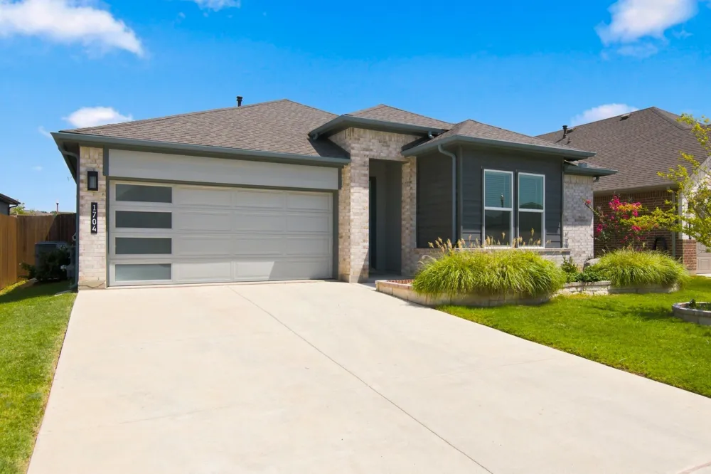 1704 Buzzard Road Denton, TX 76205