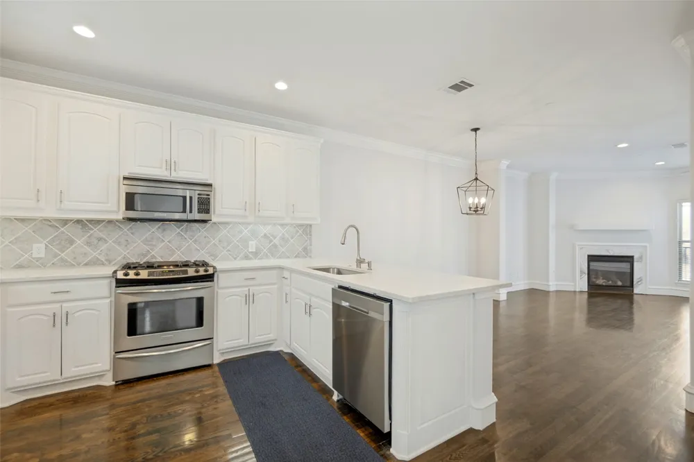 3439 Mcfarlin Boulevard #2 University Park, TX 75205