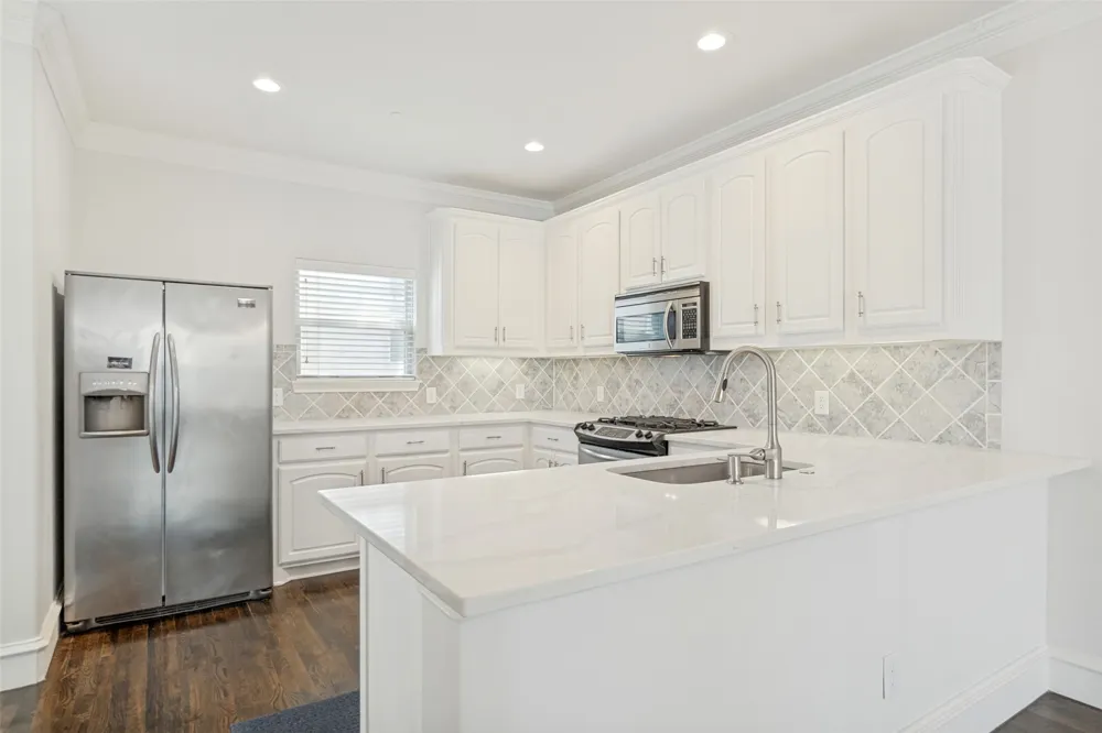 3439 Mcfarlin Boulevard #2 University Park, TX 75205