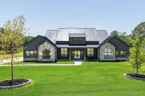 150 Quiet Springs Trail