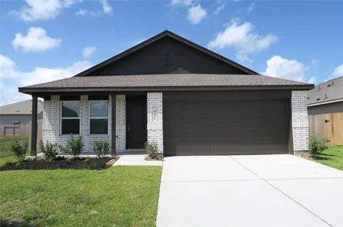 921 Woodhaven Lakes Drive