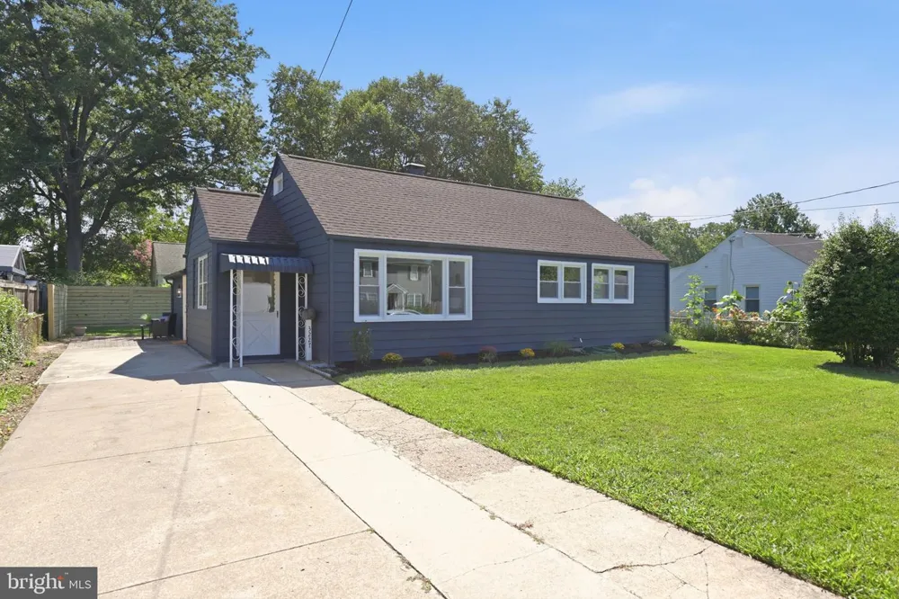 3227 WAYNE ROAD Falls Church, VA 22042